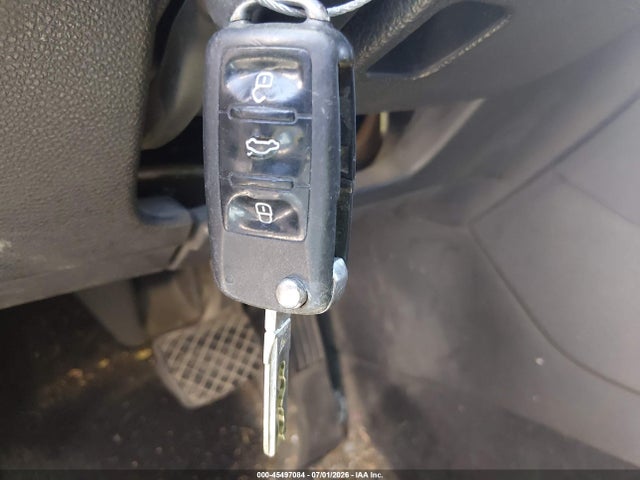 45497084 :رقم المزاد ، 3VWPX8AJ2BM645391 vin ، 2011 Volkswagen Jetta Sportwagen 2.5l S مزاد بيع