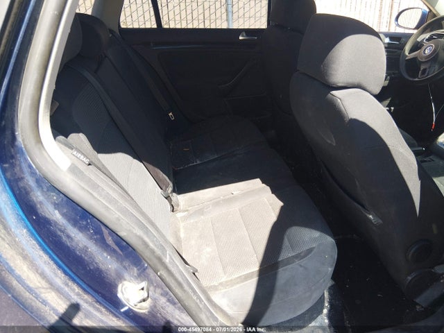 45497084 :رقم المزاد ، 3VWPX8AJ2BM645391 vin ، 2011 Volkswagen Jetta Sportwagen 2.5l S مزاد بيع