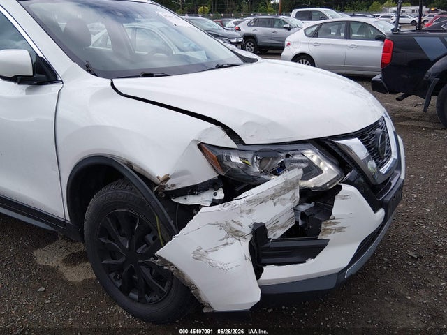 JN8AT2MV8LW139781 Nissan Rogue S Intelligent Awd