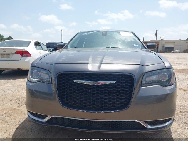 Chrysler 300 Touring 2019 2C3CCAAG5KH636972 Image 12