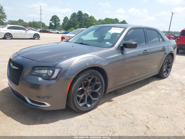 Chrysler 300 Touring 2019 2C3CCAAG5KH636972 Image 2