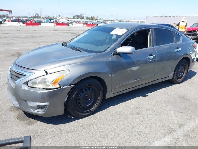 Nissan Altima 2.5 S 2014 1N4AL3AP1EN361598 Image 2