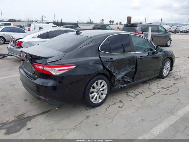 Toyota CAMRY LE 2019 4T1B11HK5KU733962 Image 4
