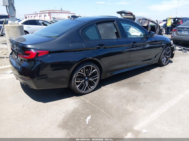 WBA13AG02PCM13681 BMW 530e