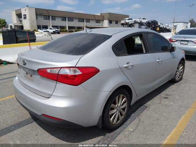 KIA FORTE LX 2016 KNAFK4A69G5616868 Image 4