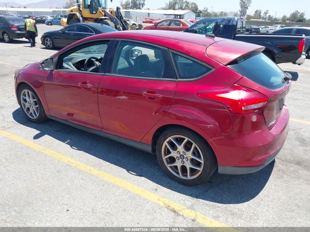 Ford FOCUS SE 2015 1FADP3K27FL256727 Image 3