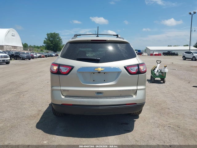 45497384 :رقم المزاد ، 1GNKRGKD3FJ246512 vin ، 2015 Chevrolet Traverse Lt مزاد بيع
