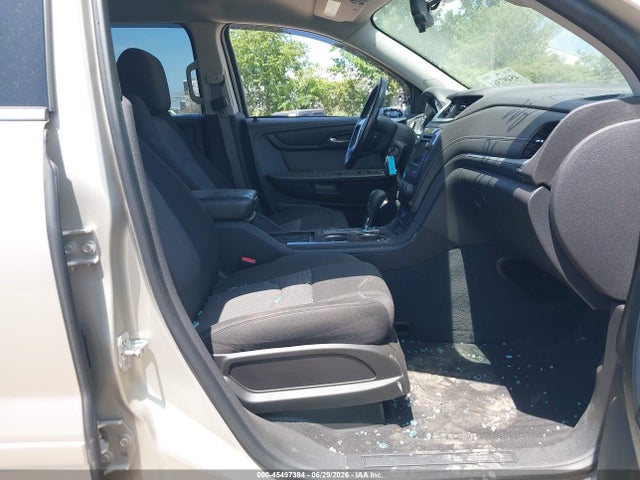 45497384 :رقم المزاد ، 1GNKRGKD3FJ246512 vin ، 2015 Chevrolet Traverse Lt مزاد بيع