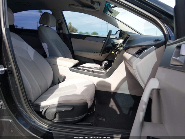 45497391 :رقم المزاد ، 5NPE24AF5HH474535 vin ، 2017 Hyundai Sonata مزاد بيع