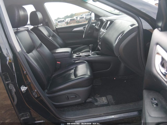 45497392 :رقم المزاد ، 5N1DR2MM6HC698796 vin ، 2017 Nissan Pathfinder Sl مزاد بيع