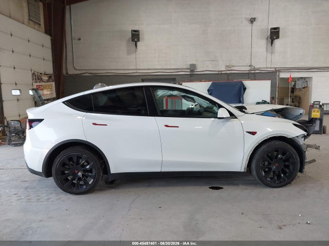 45497401 :رقم المزاد ، 7SAYGDEEXNF385654 vin ، 2022 Tesla Model Y Long Range Dual Motor All-wheel Drive مزاد بيع