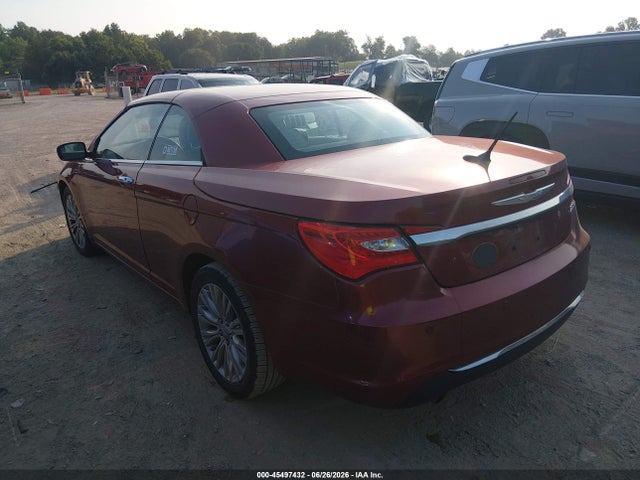 Auction sale of the 2013 Chrysler 200 Limited, vin: 1C3BCBFG1DN614956, lot number: 45497432