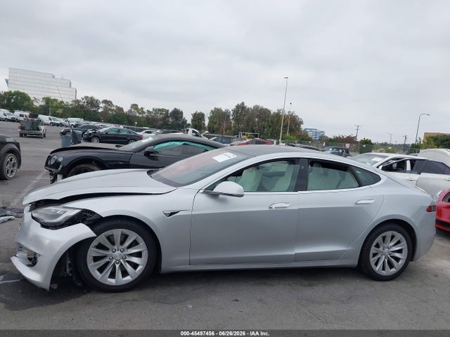 5YJSA1E19HF208923 Tesla Model S 60/75