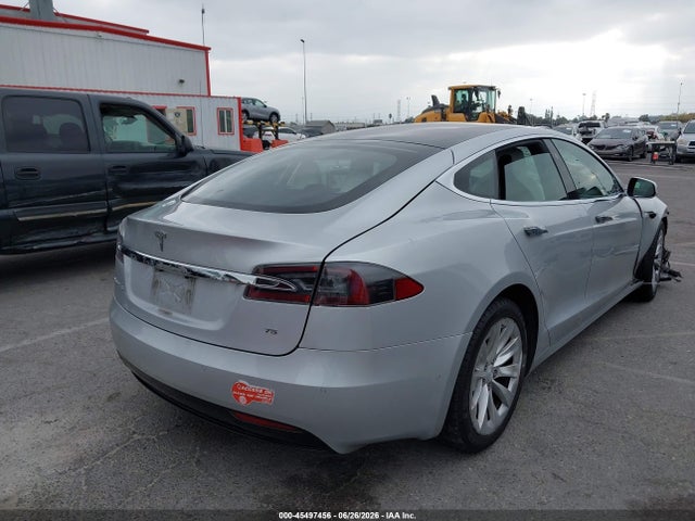 5YJSA1E19HF208923 Tesla Model S 60/75