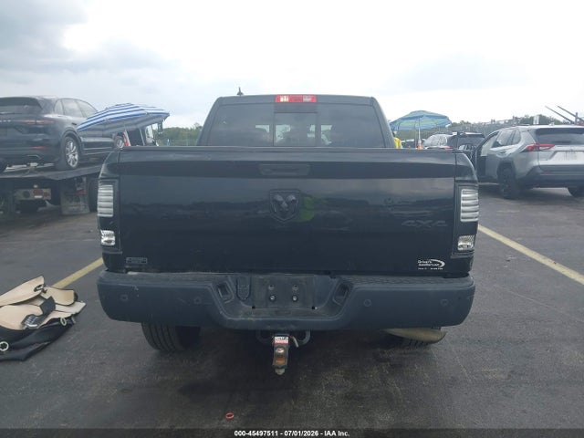 45497511 :رقم المزاد ، 1C6RR7LG1KS677880 vin ، 2019 Ram 1500 Classic مزاد بيع