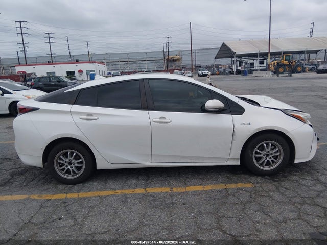 Toyota Prius Three 2017 JTDKARFU0H3053800 Image 13