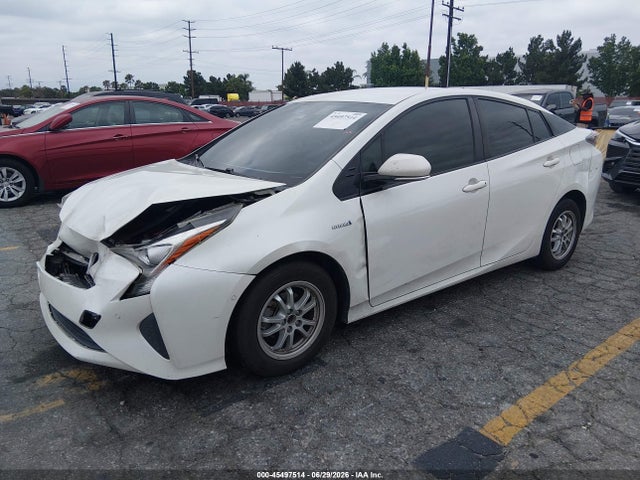 Toyota Prius Three 2017 JTDKARFU0H3053800 Image 2