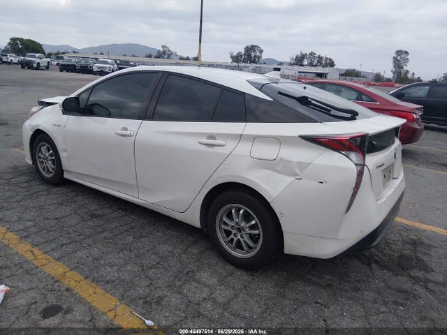 Toyota Prius Three 2017 JTDKARFU0H3053800 Image 3