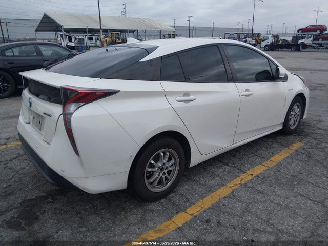 Toyota Prius Three 2017 JTDKARFU0H3053800 Image 4