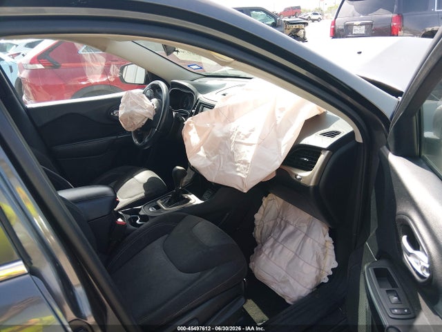 45497612 :رقم المزاد ، 1C4PJLCB6EW305470 vin ، 2014 Jeep Cherokee Latitude مزاد بيع