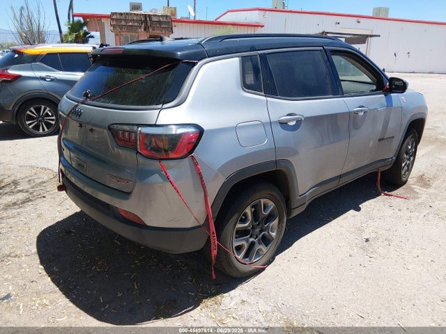 3C4NJDDB1JT441615 Jeep Compass Trailhawk 4x4
