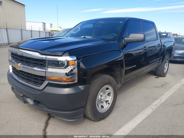 Chevrolet Silverado 1500 Wt 2018 3GCUKNEH7JG184910 Image 2