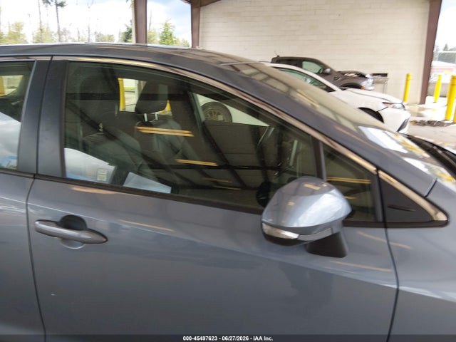 Toyota Corolla Xle 2020 JTDFPRAE3LJ030998 Image 13