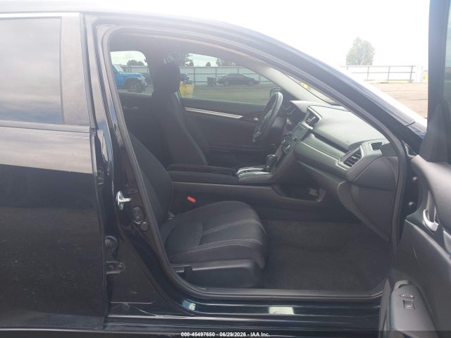 Honda Civic Lx 2018 2HGFC2F56JH607728 Image 5