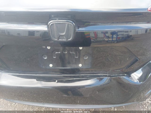 Honda Civic Lx 2018 2HGFC2F56JH607728 Image 6