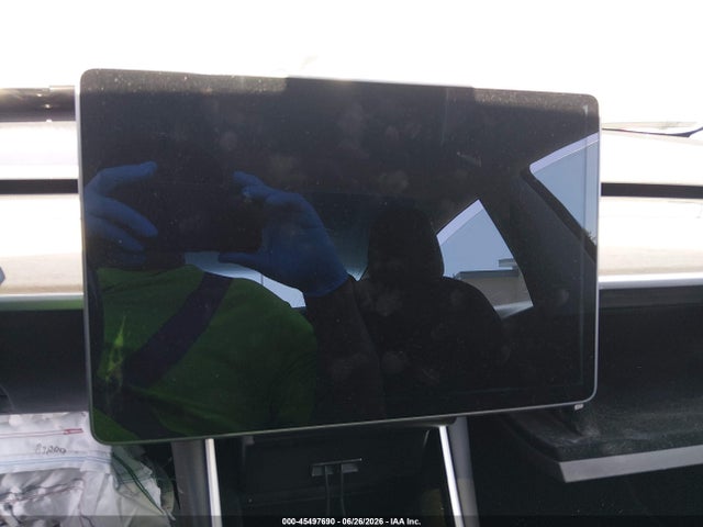 Tesla Model 3 Long Range/mid Range 2018 5YJ3E1EA6JF078386 Image 18
