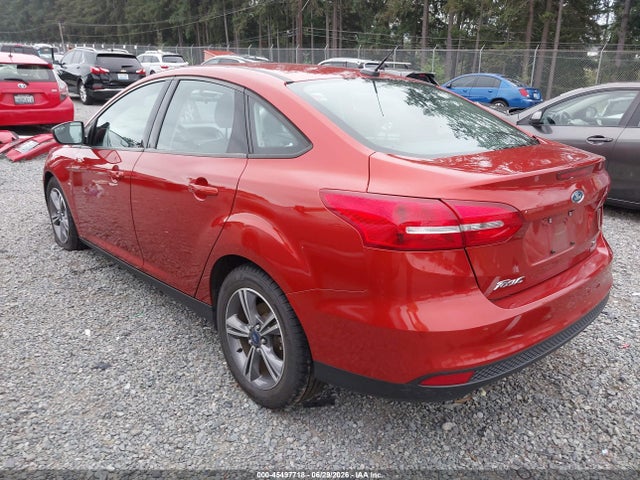 Ford FOCUS SE 2018 1FADP3FE7JL244977 Image 3