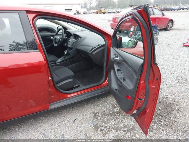 Ford FOCUS SE 2018 1FADP3FE7JL244977 Image 5