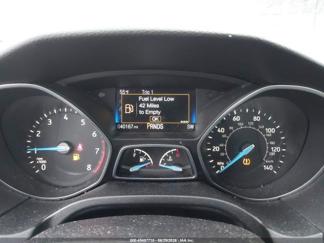 Ford FOCUS SE 2018 1FADP3FE7JL244977 Image 7