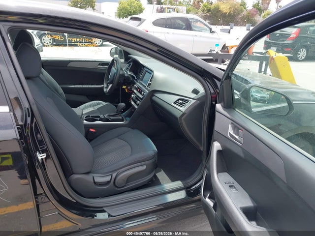 Hyundai SONATA SE 2019 5NPE24AF2KH748541 Image 5
