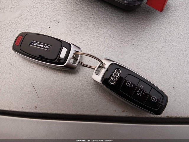 Продаж на аукціоні авто 2022 Audi E-tron Premium Plus Quattro, vin: WA1LABGE6NB007418, номер лоту: 45497767