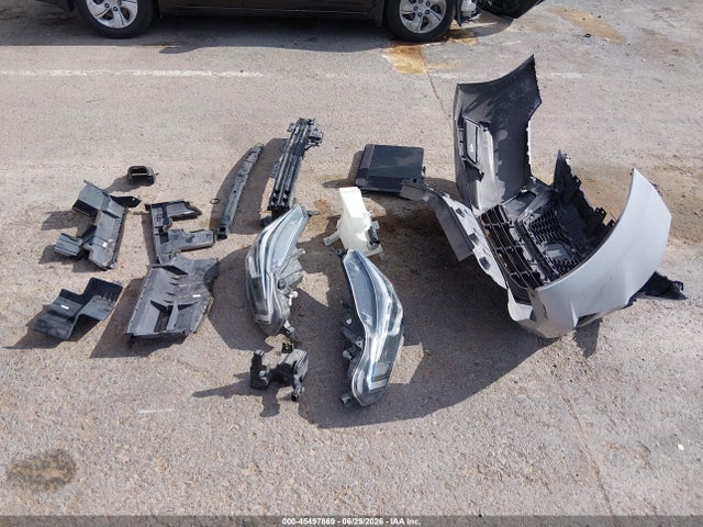 Продажа на аукционе авто 2020 Nissan Versa Sv Xtronic Cvt, vin: 3N1CN8EV6LL868404, номер лота: 45497869