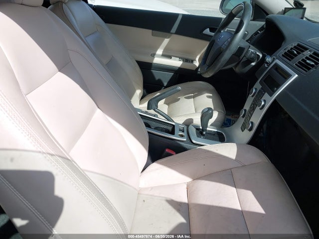 Продажа на аукционе авто 2013 Volvo C70 T5, vin: YV1672MCXDJ144087, номер лота: 45497874