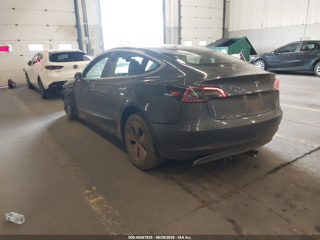 Tesla Model 3 Long Range/mid Range 2018 5YJ3E1EA9JF158037 Image 3