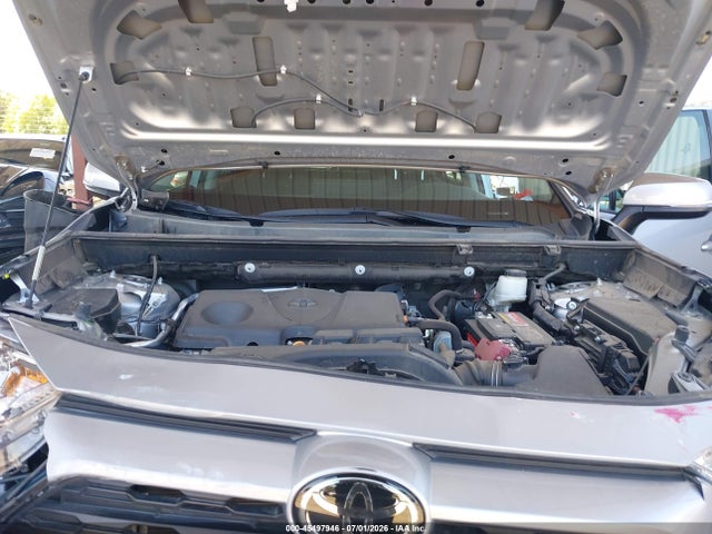 Toyota Rav4 Xle 2019 2T3P1RFV0KW080126 Image 10