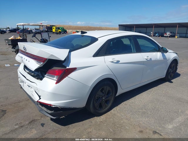 Hyundai ELANTRA SEL 2022 5NPLM4AG0NH065235 Image 4