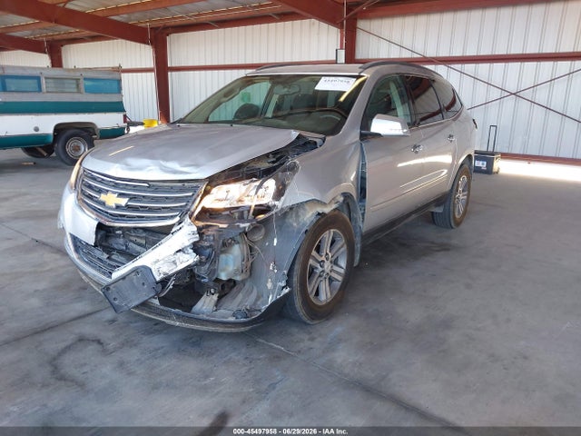 Chevrolet Traverse Lt 2015 1GNKRGKD8FJ296449 Image 2