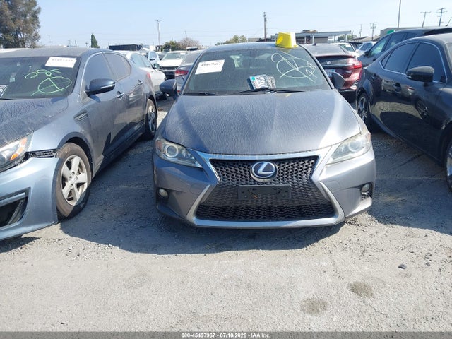 Lexus CT 200H 2015 JTHKD5BH5F2224552 Image 13