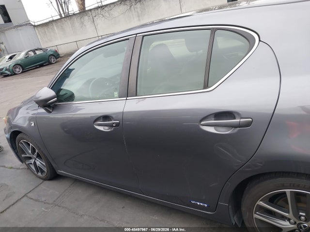 Lexus CT 200H 2015 JTHKD5BH5F2224552 Image 15