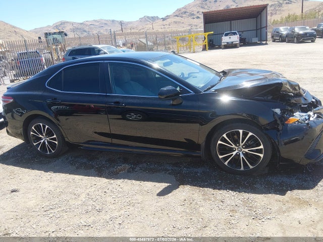 4T1B11HK1KU700750 Toyota CAMRY SE