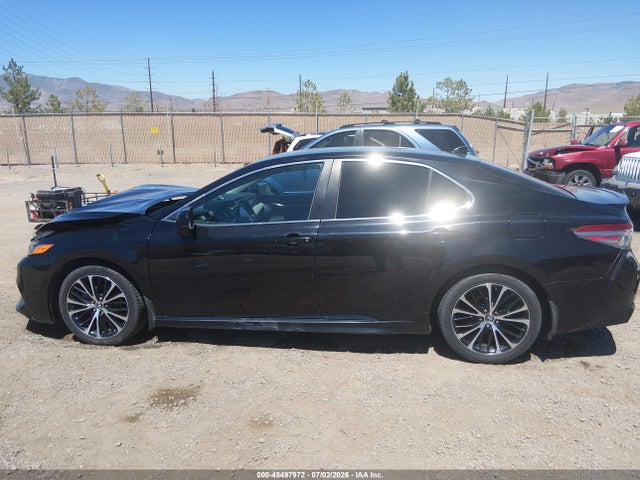 4T1B11HK1KU700750 Toyota CAMRY SE