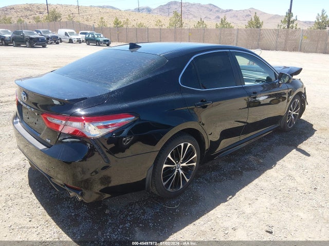 4T1B11HK1KU700750 Toyota CAMRY SE