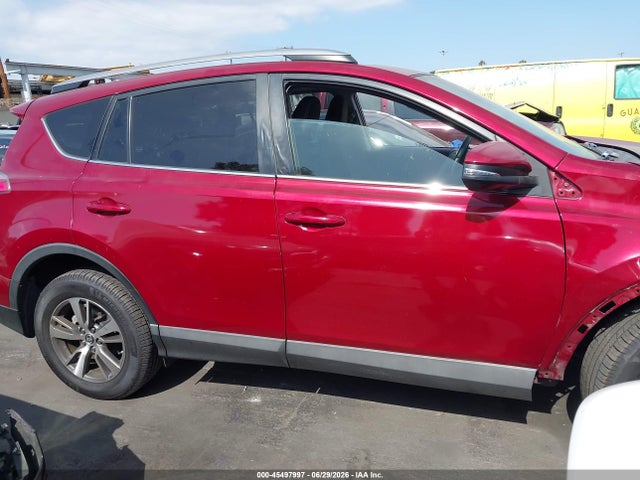 Toyota Rav4 Xle 2018 2T3WFREV1JW461447 Image 14