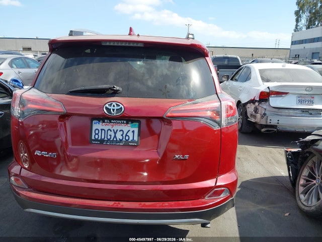 Toyota Rav4 Xle 2018 2T3WFREV1JW461447 Image 17