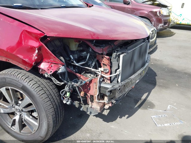 Toyota Rav4 Xle 2018 2T3WFREV1JW461447 Image 6