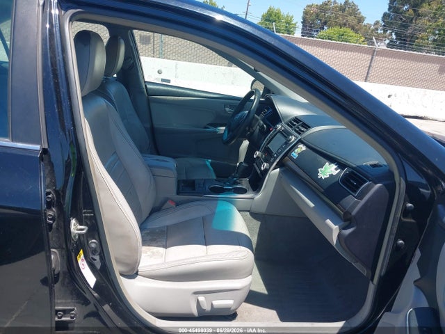 45498039 :رقم المزاد ، 4T1BF1FK2FU875258 vin ، 2015 Toyota Camry Xle مزاد بيع